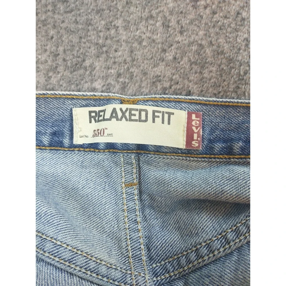 Levis 550 Relaxed Fit Jeans Men 40x35 Light Wash Blue Denim Tapered Leg 550-0260